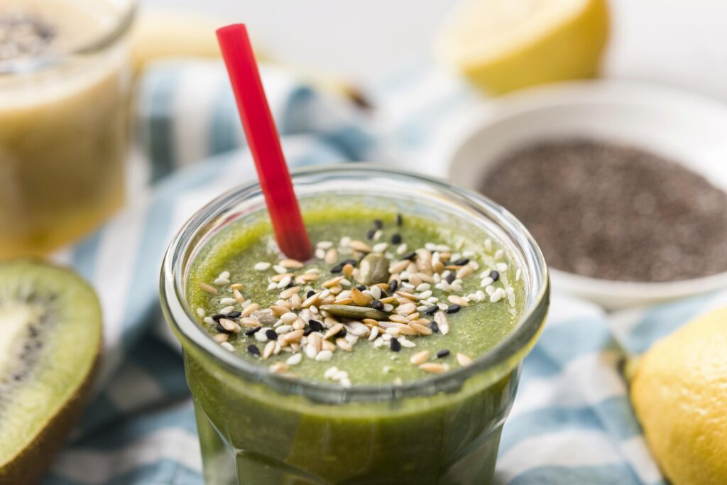 natural smoothies with seeds